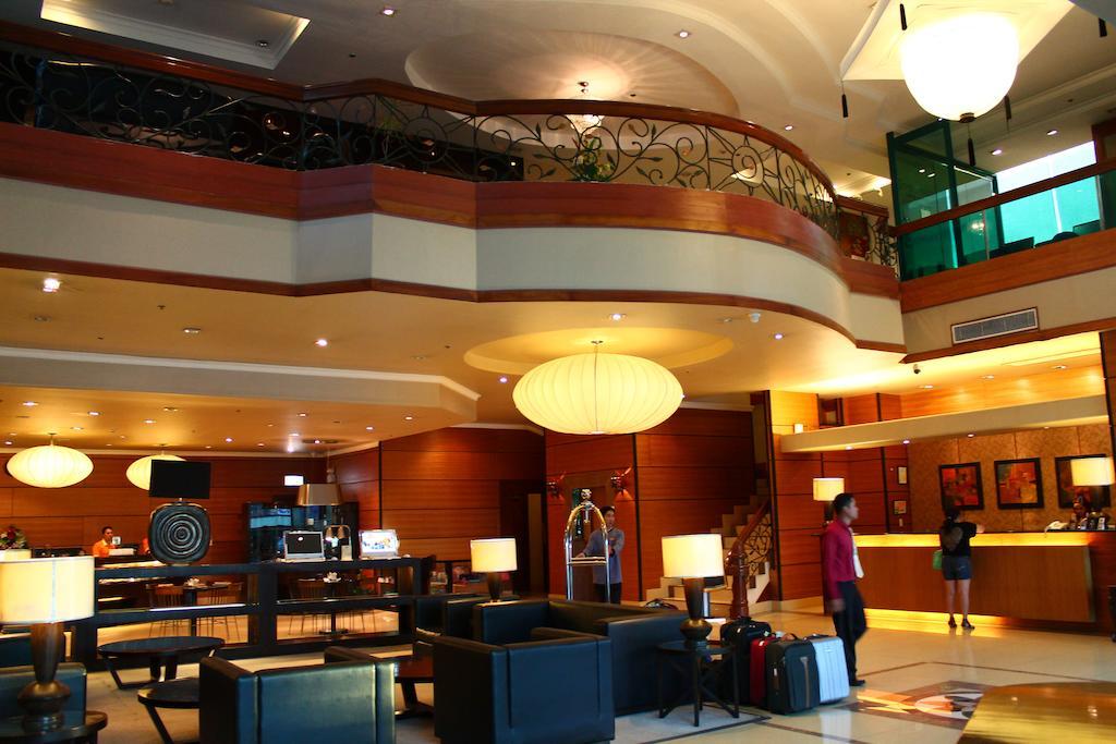 Iloilo Business Hotel Zewnętrze zdjęcie