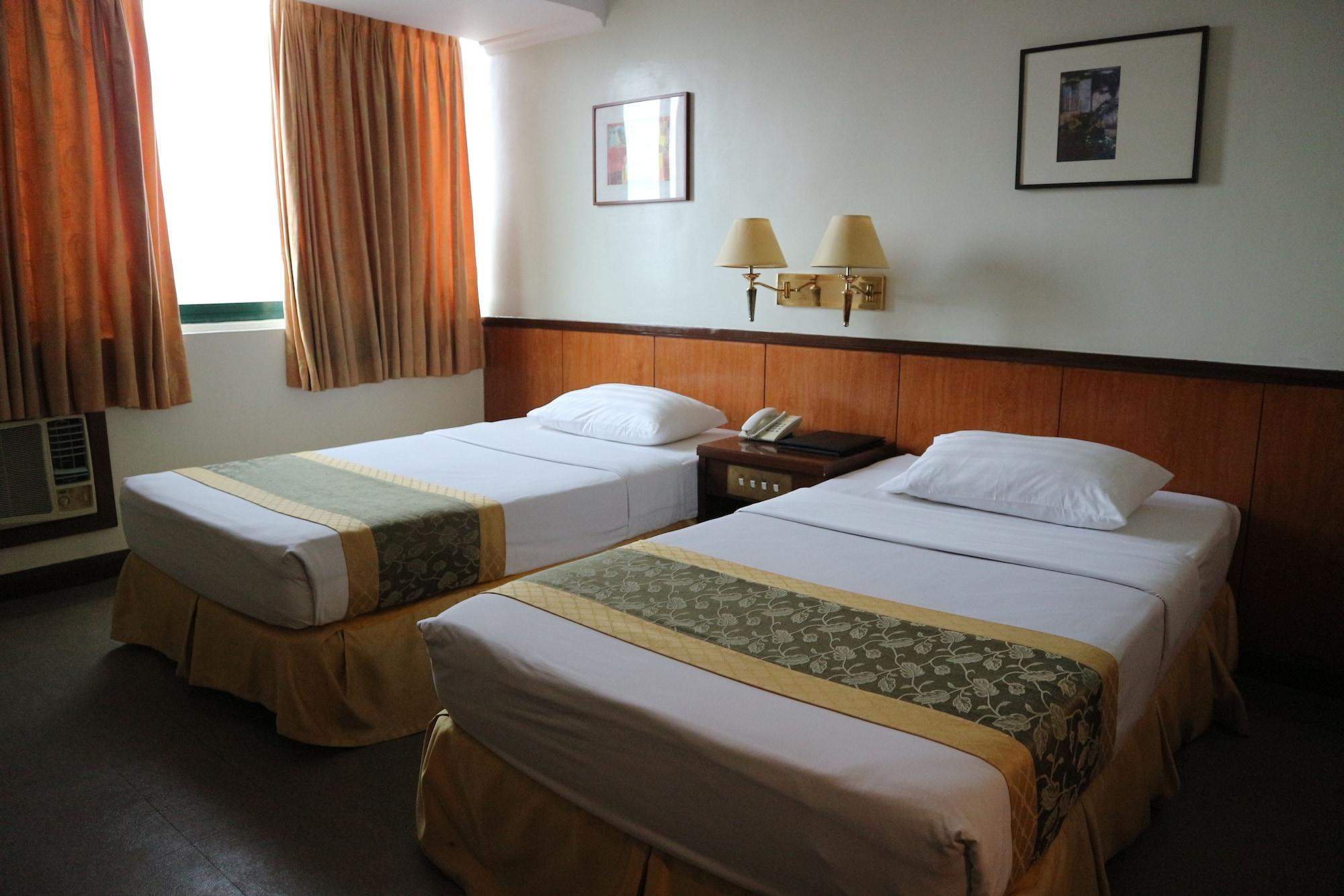 Iloilo Business Hotel Zewnętrze zdjęcie