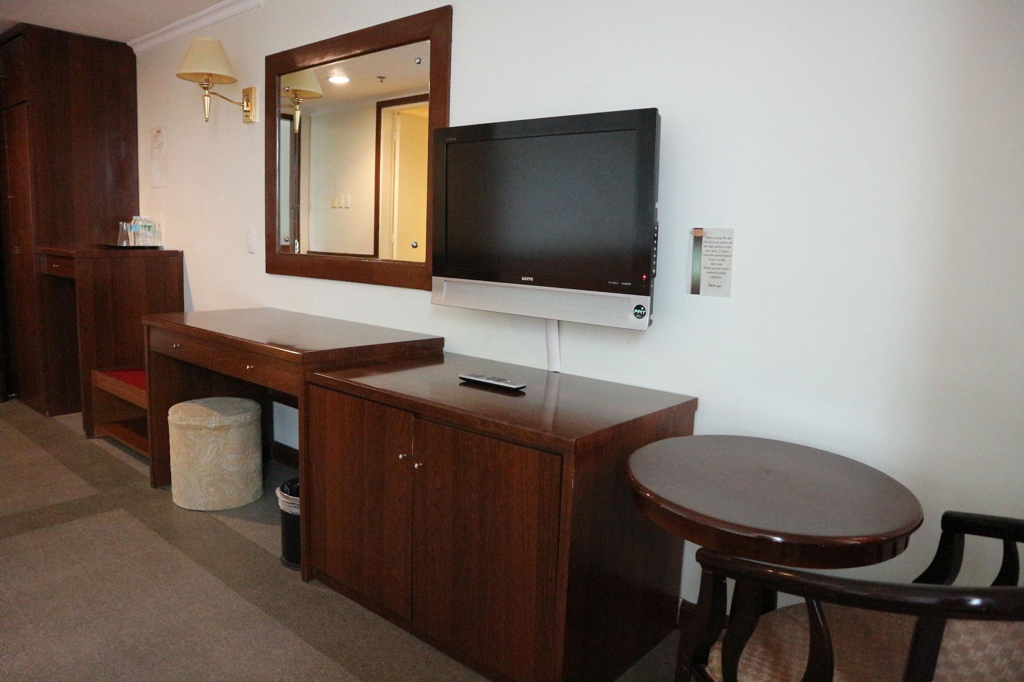 Iloilo Business Hotel Zewnętrze zdjęcie