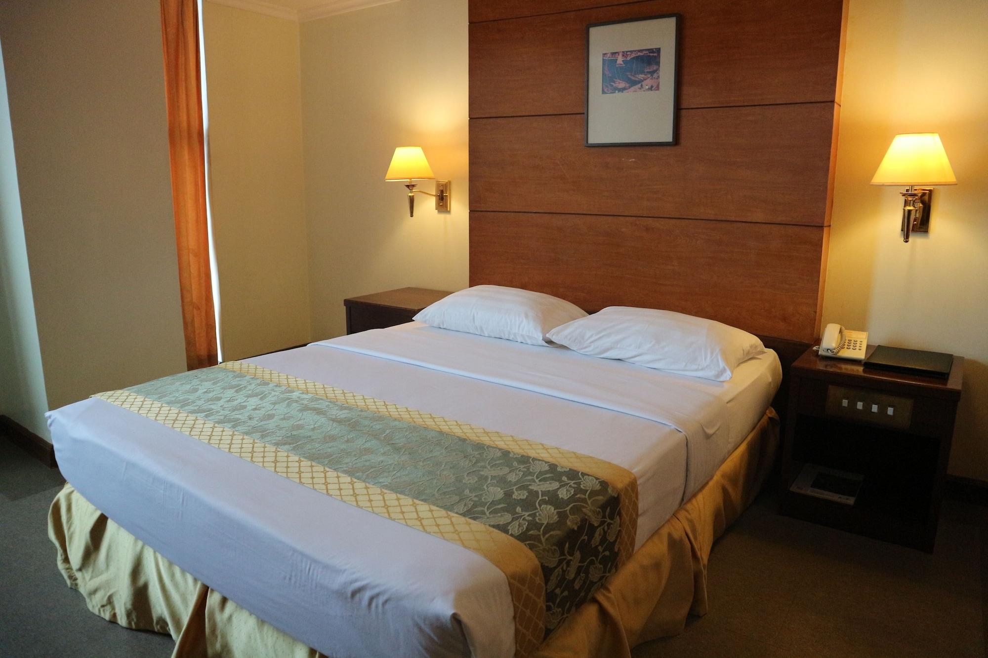 Iloilo Business Hotel Zewnętrze zdjęcie