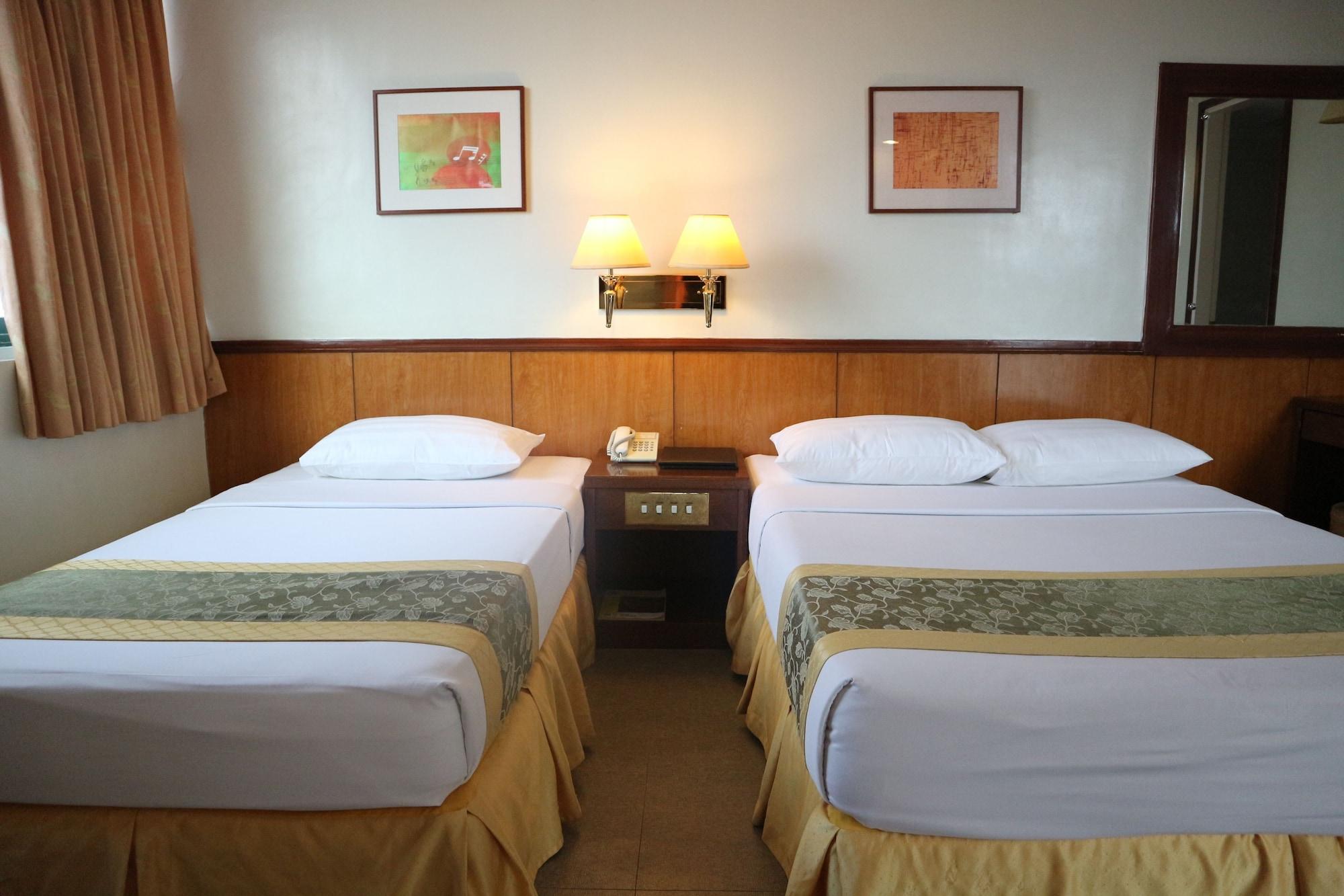 Iloilo Business Hotel Zewnętrze zdjęcie
