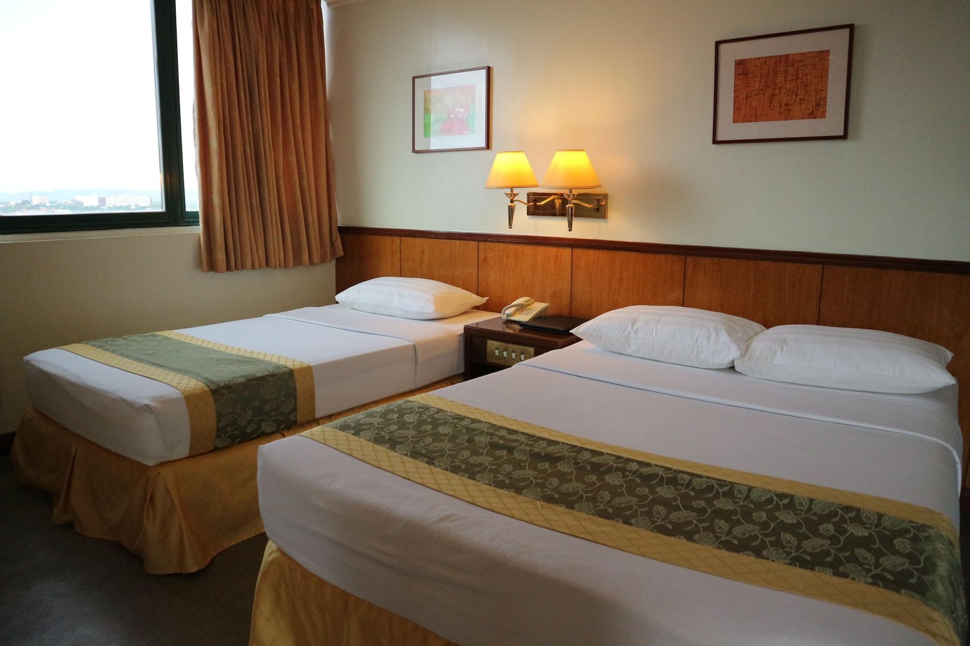 Iloilo Business Hotel Zewnętrze zdjęcie