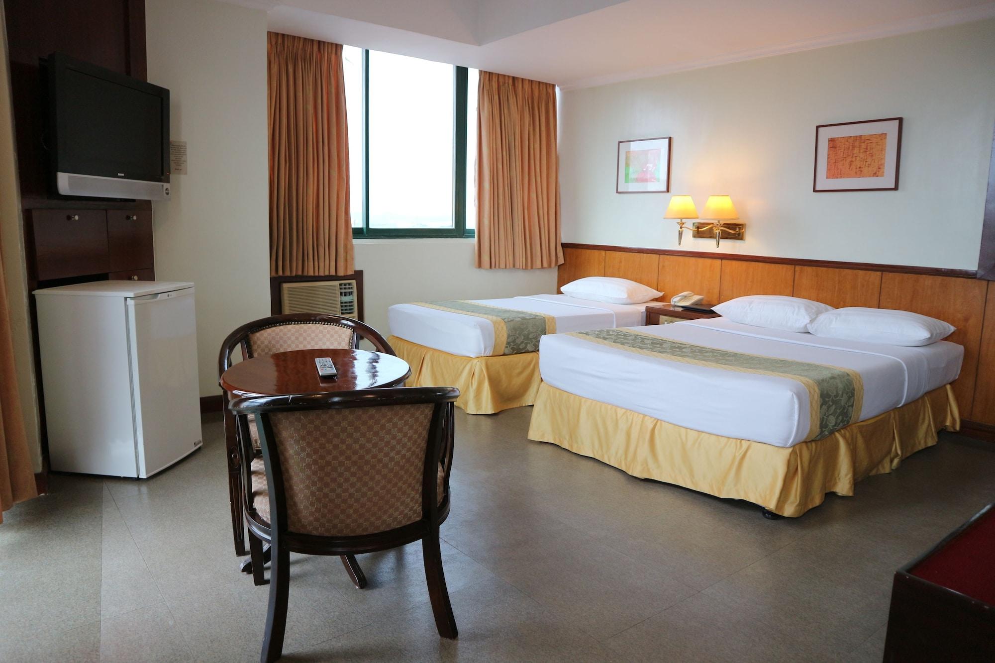 Iloilo Business Hotel Zewnętrze zdjęcie