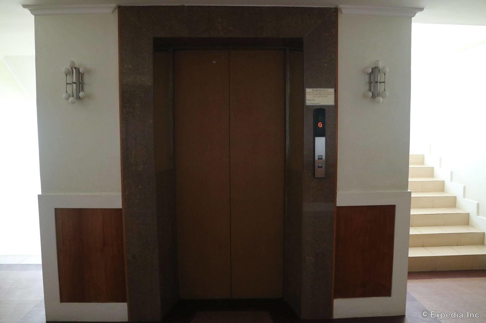 Iloilo Business Hotel Zewnętrze zdjęcie