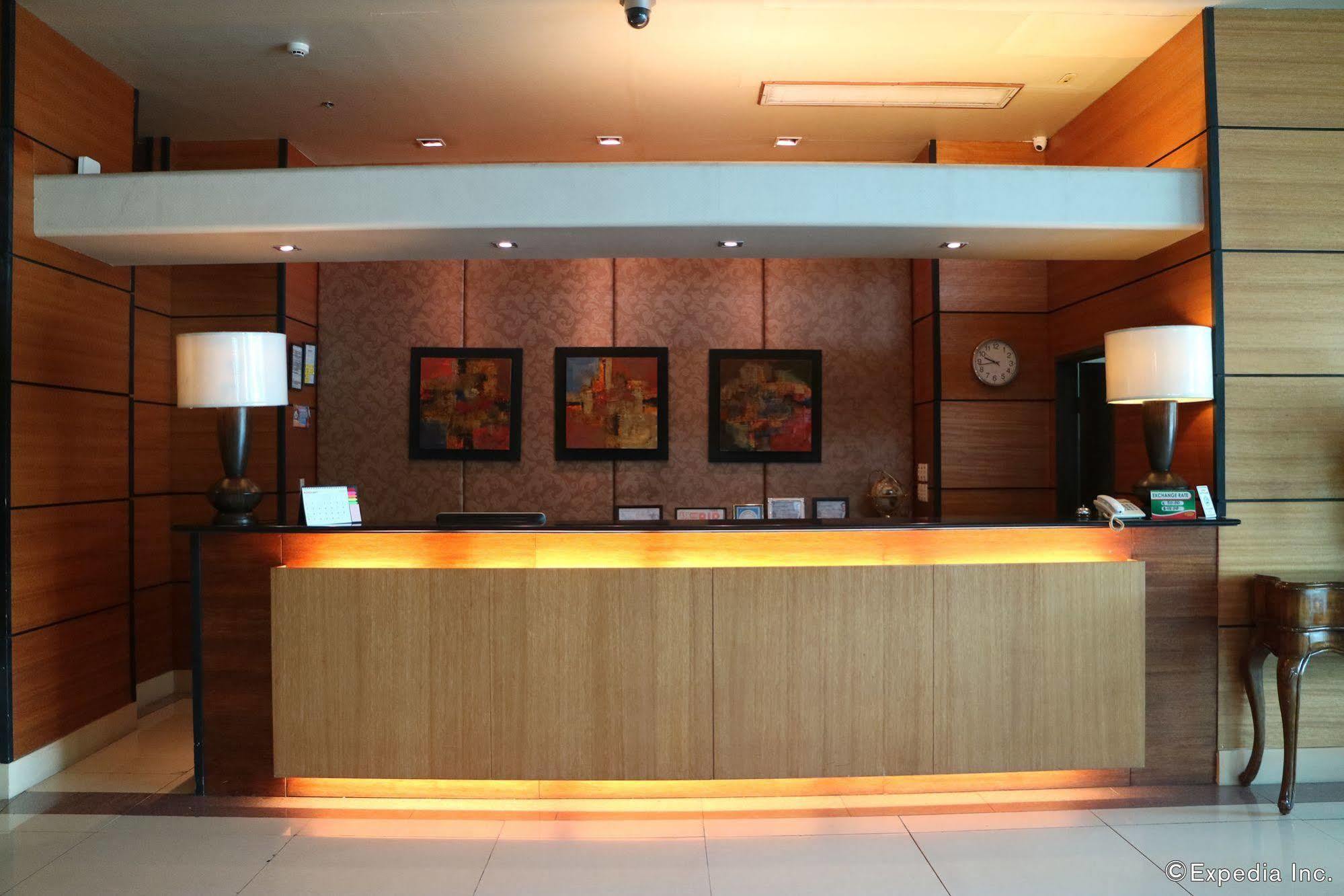 Iloilo Business Hotel Zewnętrze zdjęcie