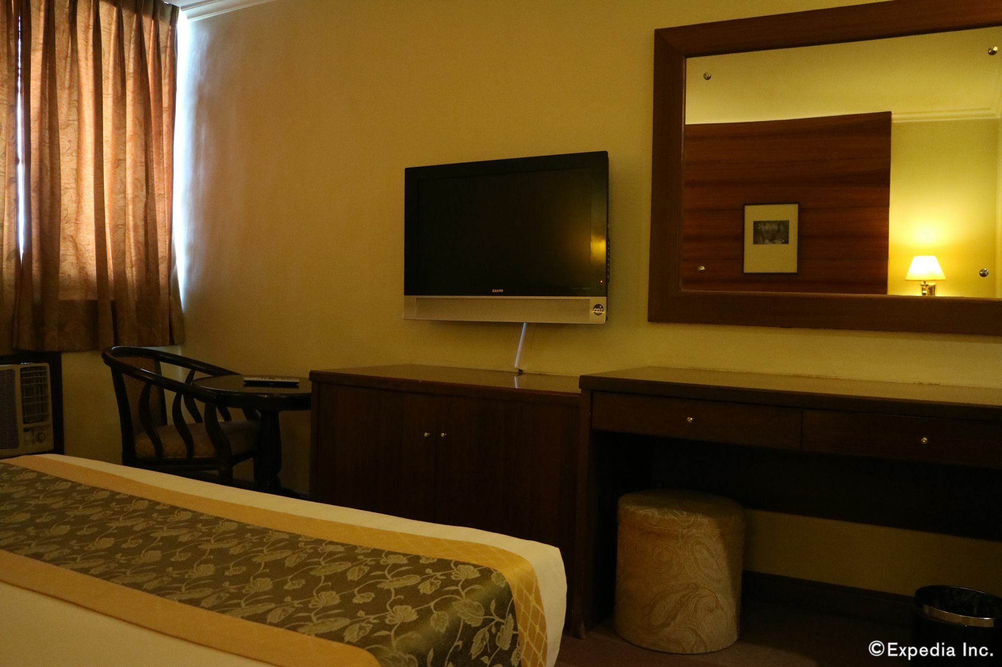 Iloilo Business Hotel Zewnętrze zdjęcie